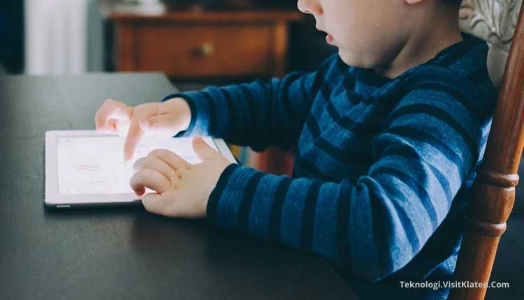 Efek Negatif Gadget Untuk Anak