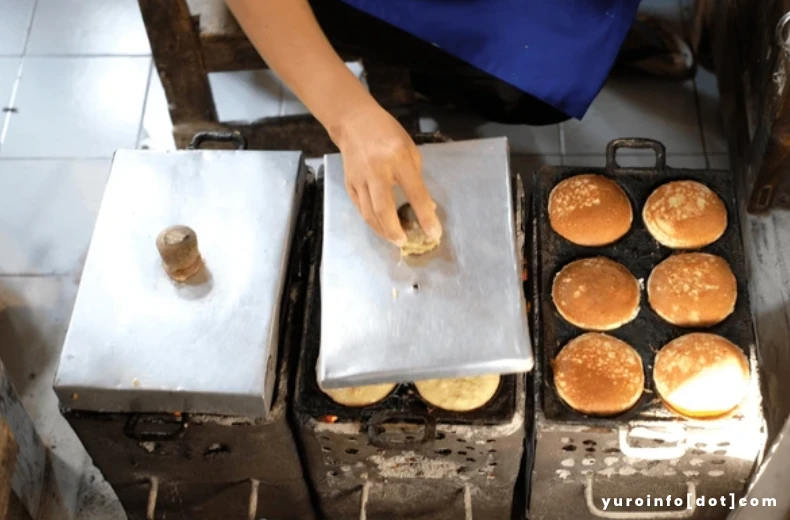 Proses Pembuatan Kue Apem yang Maknyus