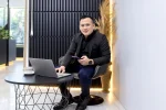 Mengenal Irham Qumaini, Pengusaha Maklon Kosmetik yang Aktif Berbagi