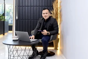 Mengenal Irham Qumaini, Pengusaha Maklon Kosmetik yang Aktif Berbagi